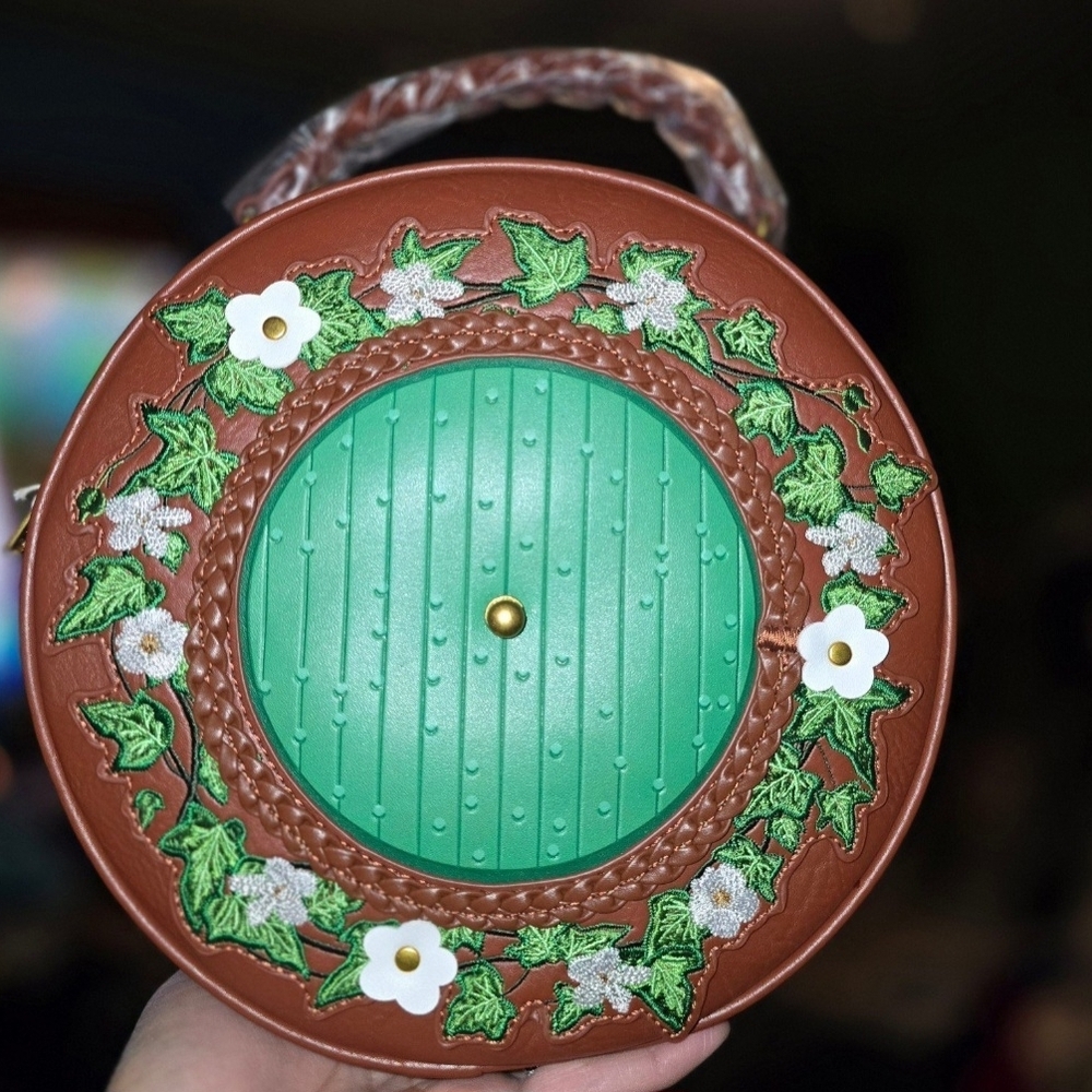 Brand NEW! Loungefly Lord Of The Rings Floral Hobbit Door Crossbody Bag